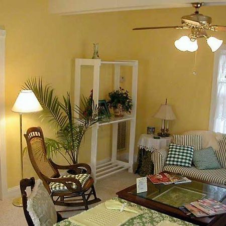 Fuquay Mineral Spring Inn & Garden 외부 사진